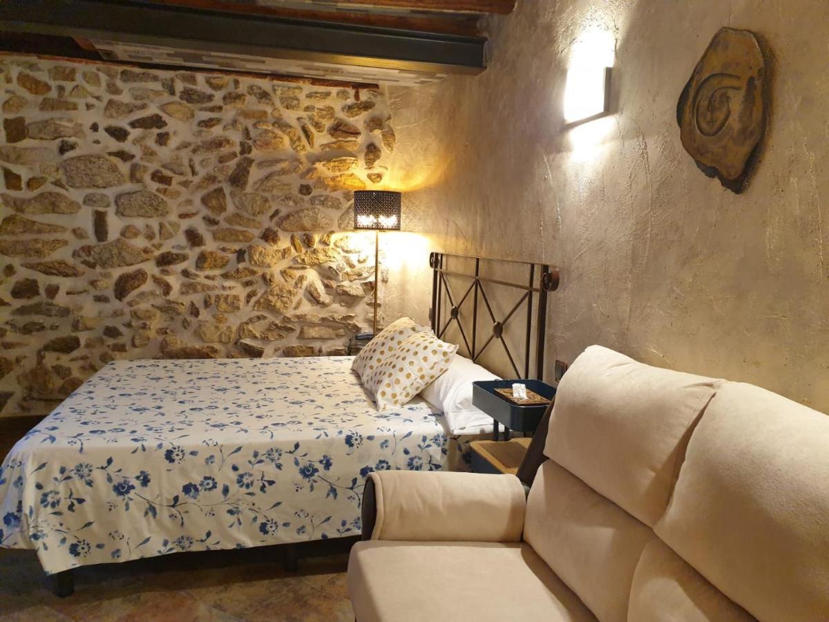 Hotel La Beltraneja Buitrago del Lozoya Buitenkant foto