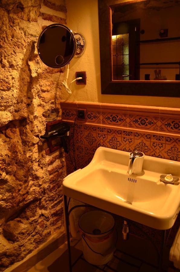 Hotel La Beltraneja Buitrago del Lozoya Buitenkant foto