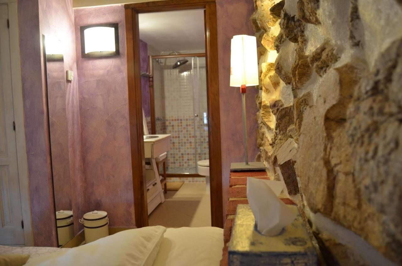 Hotel La Beltraneja Buitrago del Lozoya Buitenkant foto